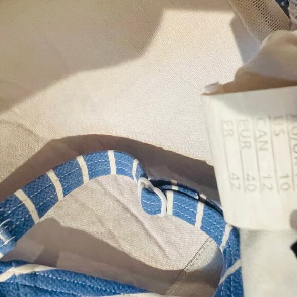 Nip Tuck Joanne Striped One Piece Swimsuit Size 10 Blue Ivory - Picture 6 of 8